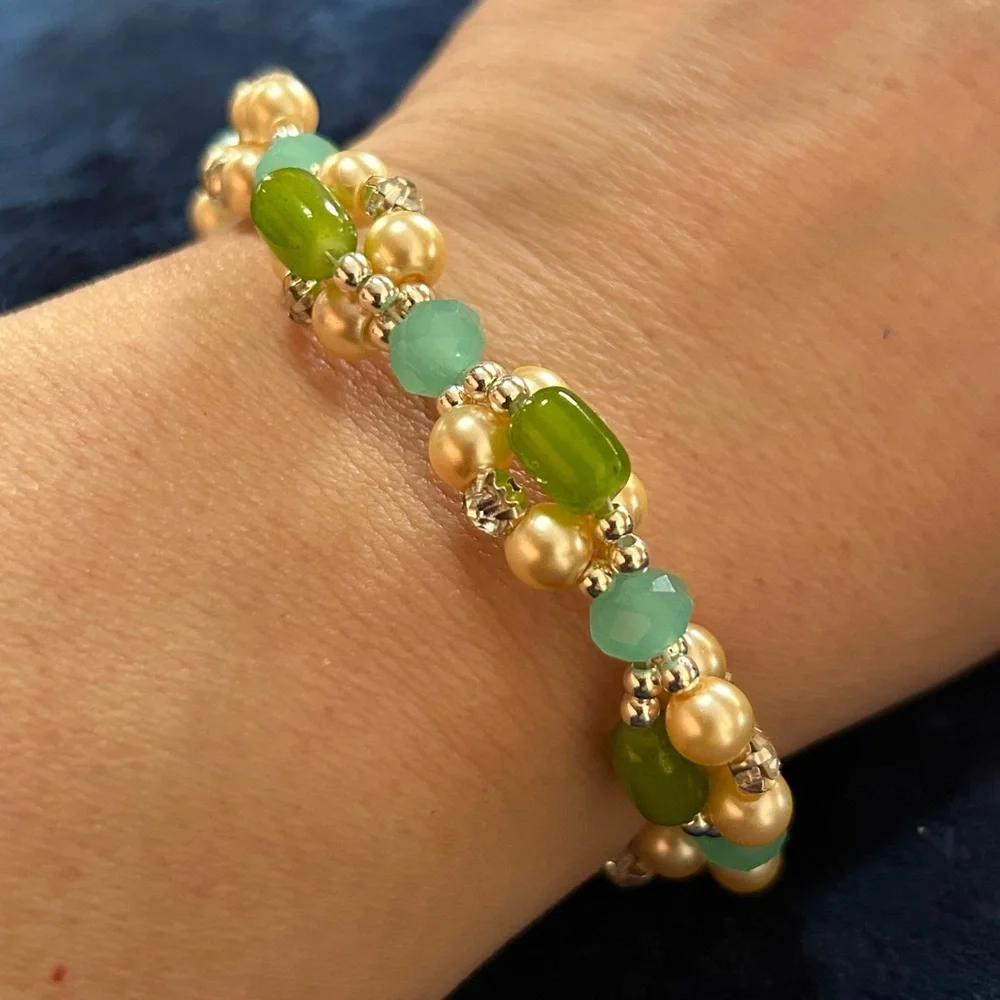 Handcrafted elegant lime fresh glam twist Czech glass pearl bracelet